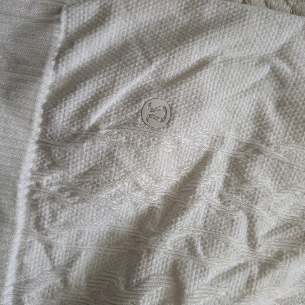 Lululemon Restless Textured Hoodie - Picture 3 of 3